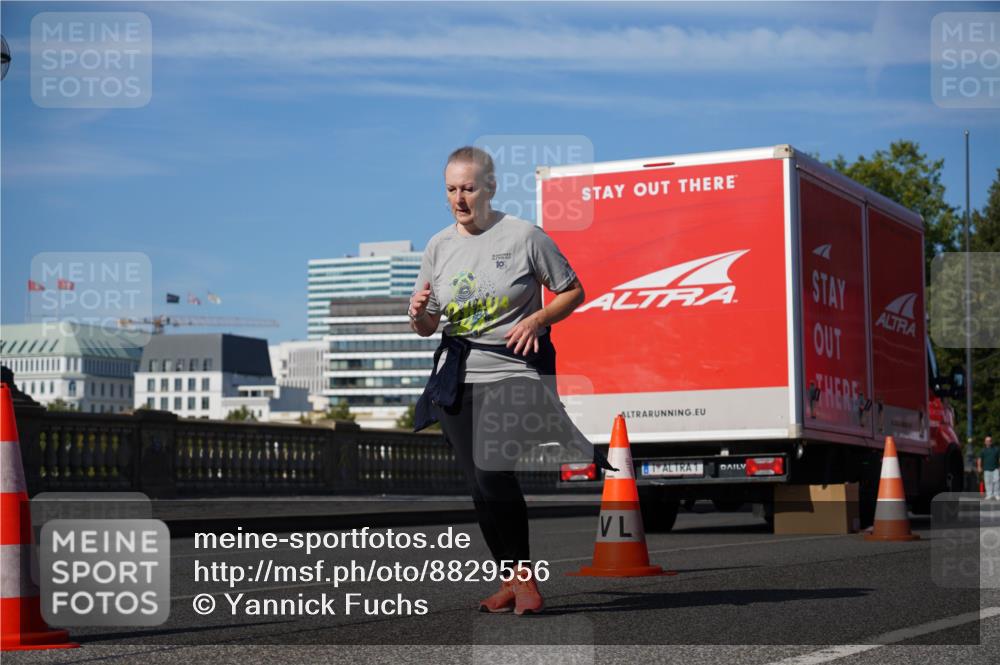 07.09.2025 - BARMER Alsterlauf Yannick Fuchs http://msf.ph/oto/8829556 07.09.2025 10:30:03 Laufen 10 meine-sportfotos.de