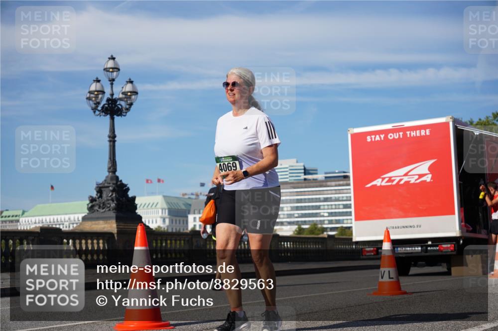 07.09.2025 - BARMER Alsterlauf Yannick Fuchs http://msf.ph/oto/8829563 07.09.2025 10:30:17 Laufen 4069 meine-sportfotos.de