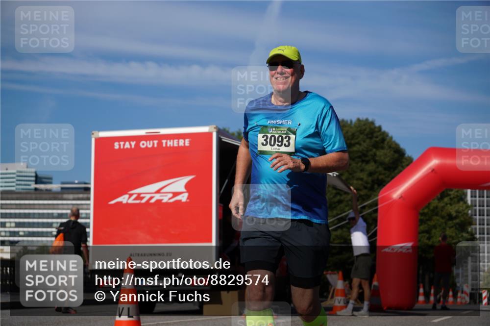 07.09.2025 - BARMER Alsterlauf Yannick Fuchs http://msf.ph/oto/8829574 07.09.2025 10:30:21 Laufen 136, 3093 meine-sportfotos.de