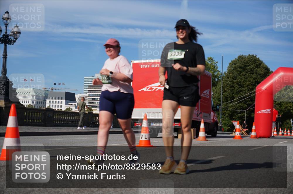 07.09.2025 - BARMER Alsterlauf Yannick Fuchs http://msf.ph/oto/8829583 07.09.2025 10:31:58 Laufen 3339 meine-sportfotos.de