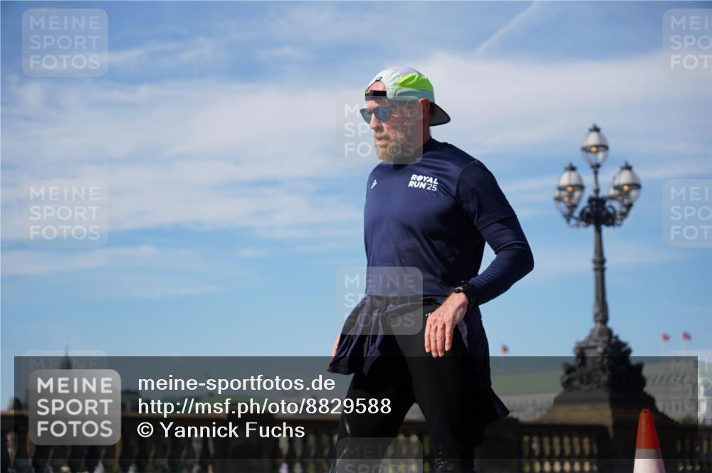 07.09.2025 - BARMER Alsterlauf Yannick Fuchs http://msf.ph/oto/8829588 07.09.2025 10:32:17 Laufen 25 meine-sportfotos.de