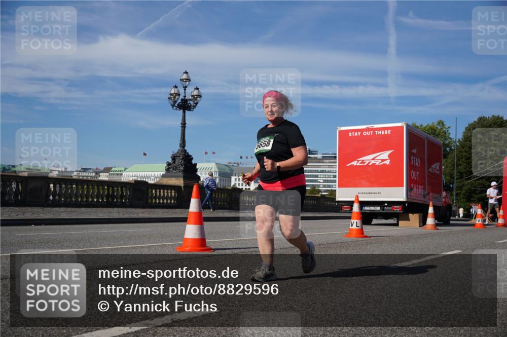 07.09.2025 - BARMER Alsterlauf Yannick Fuchs http://msf.ph/oto/8829596 07.09.2025 10:32:29 Laufen 5658 meine-sportfotos.de