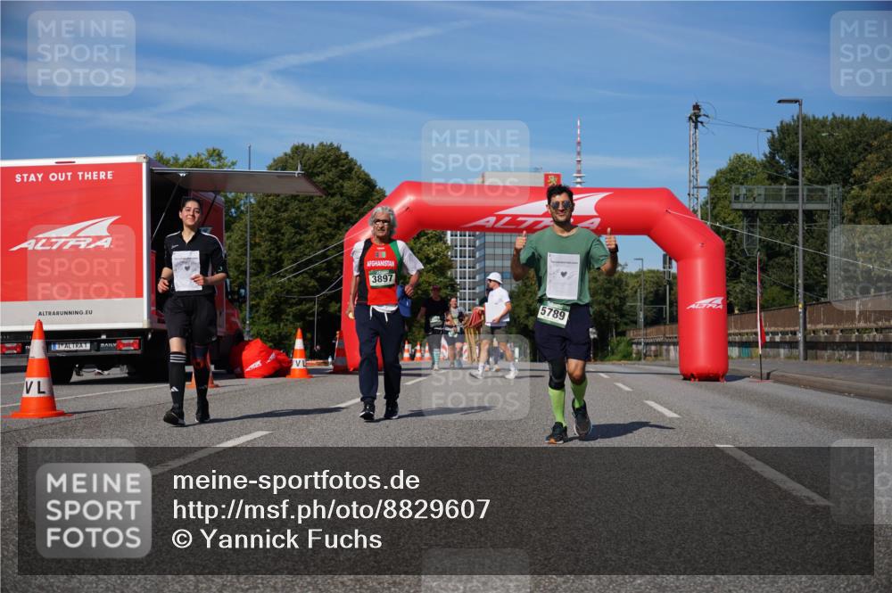 07.09.2025 - BARMER Alsterlauf Yannick Fuchs http://msf.ph/oto/8829607 07.09.2025 10:33:52 Laufen 3897, 5789 meine-sportfotos.de