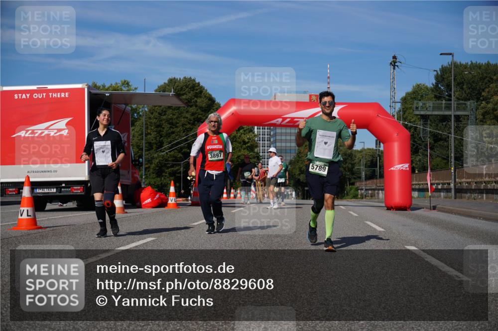 07.09.2025 - BARMER Alsterlauf Yannick Fuchs http://msf.ph/oto/8829608 07.09.2025 10:33:52 Laufen 3897, 5789 meine-sportfotos.de