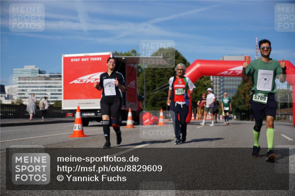 07.09.2025 - BARMER Alsterlauf Yannick Fuchs http://msf.ph/oto/8829609 07.09.2025 10:33:53 Laufen 3897, 5789 meine-sportfotos.de