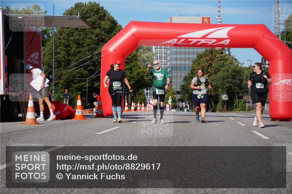 07.09.2025 - BARMER Alsterlauf Yannick Fuchs http://msf.ph/oto/8829617 07.09.2025 10:33:56 Laufen 3209, 2249, 4589 meine-sportfotos.de