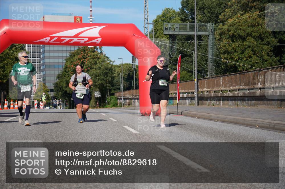 07.09.2025 - BARMER Alsterlauf Yannick Fuchs http://msf.ph/oto/8829618 07.09.2025 10:33:58 Laufen 2249, 4452, 4589 meine-sportfotos.de