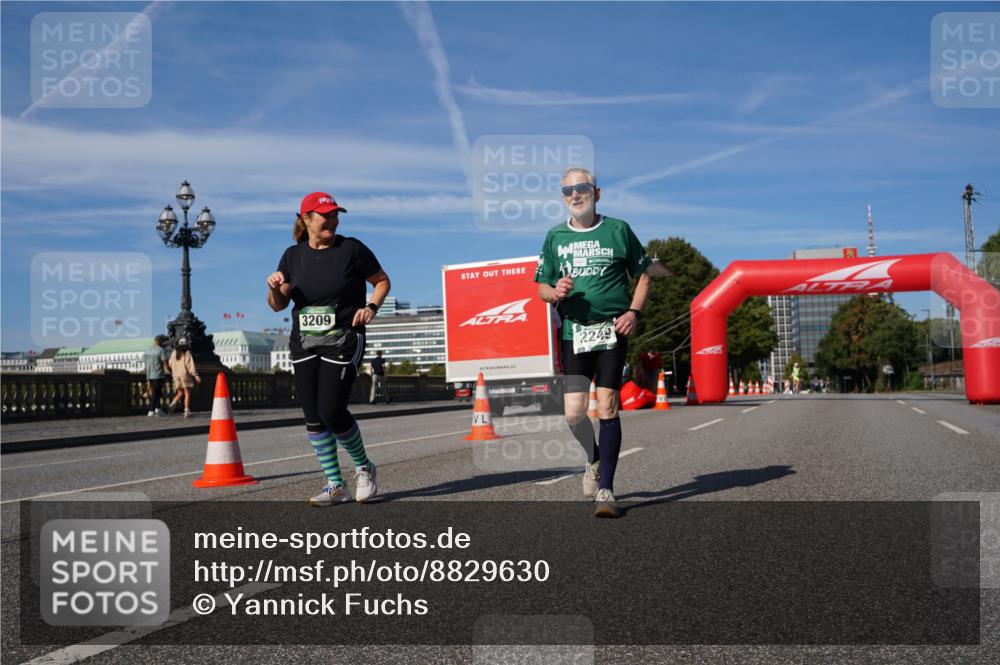 07.09.2025 - BARMER Alsterlauf Yannick Fuchs http://msf.ph/oto/8829630 07.09.2025 10:34:03 Laufen 3209, 2209 meine-sportfotos.de