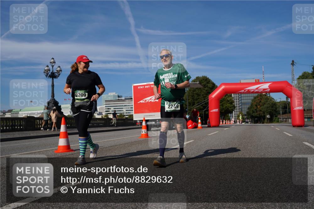 07.09.2025 - BARMER Alsterlauf Yannick Fuchs http://msf.ph/oto/8829632 07.09.2025 10:34:04 Laufen 1111, 3209, 2249 meine-sportfotos.de