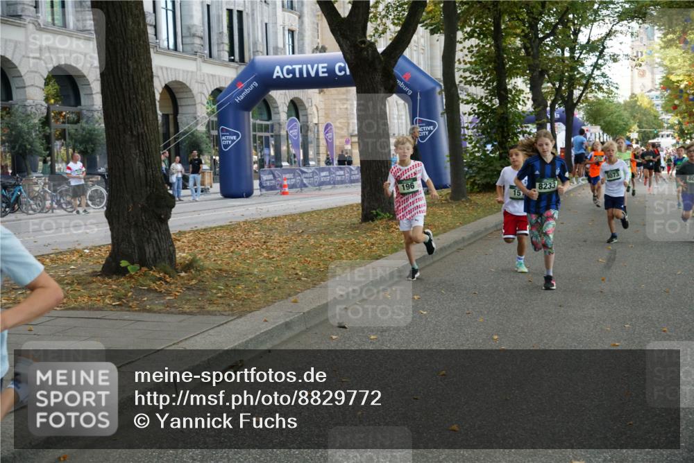 07.09.2025 - BARMER Alsterlauf Yannick Fuchs http://msf.ph/oto/8829772 07.09.2025 10:48:02 Laufen 196, 15, 8233, 8073 meine-sportfotos.de
