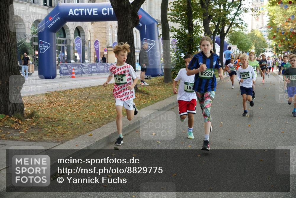 07.09.2025 - BARMER Alsterlauf Yannick Fuchs http://msf.ph/oto/8829775 07.09.2025 10:48:02 Laufen 196, 151, 8233, 8073, 807 meine-sportfotos.de