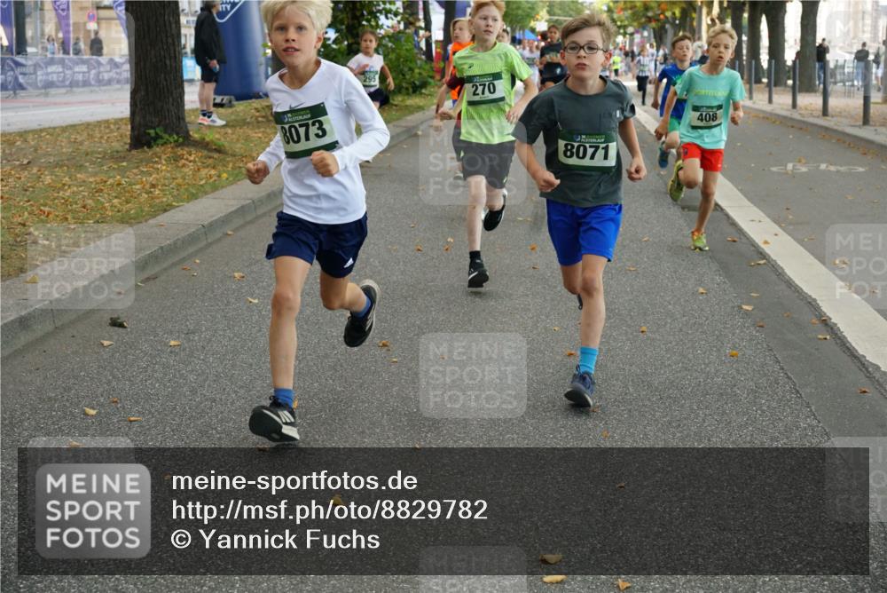 07.09.2025 - BARMER Alsterlauf Yannick Fuchs http://msf.ph/oto/8829782 07.09.2025 10:48:04 Laufen 8073, 295, 270, 8071, 408 meine-sportfotos.de