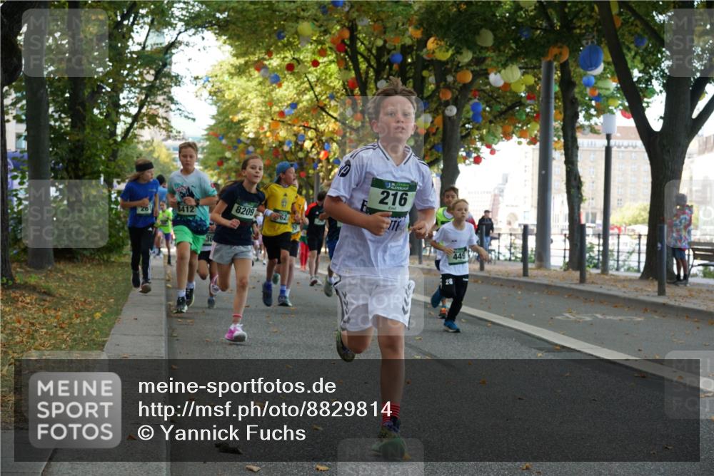 07.09.2025 - BARMER Alsterlauf Yannick Fuchs http://msf.ph/oto/8829814 07.09.2025 10:48:13 Laufen 8412, 8209, 62, 216, 449 meine-sportfotos.de