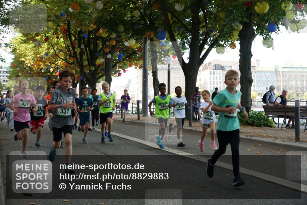 07.09.2025 - BARMER Alsterlauf Yannick Fuchs http://msf.ph/oto/8829883 07.09.2025 10:48:28 Laufen 427, 11, 421, 390, 339, 332, 205, 446, 86 meine-sportfotos.de