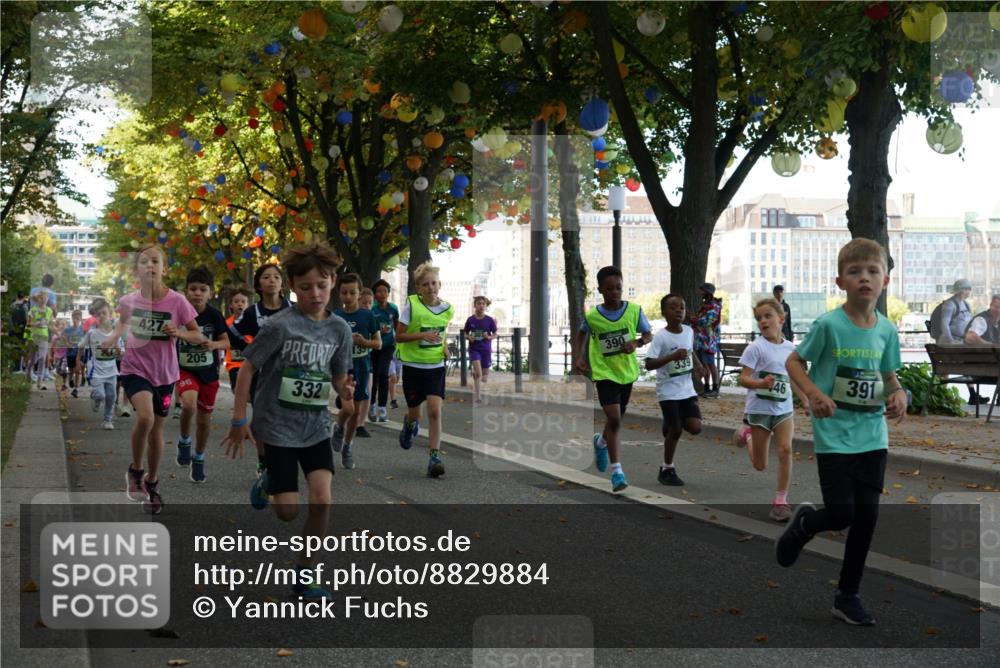 07.09.2025 - BARMER Alsterlauf Yannick Fuchs http://msf.ph/oto/8829884 07.09.2025 10:48:28 Laufen 427, 205, 38, 96, 332, 135, 390, 339, 46, 391 meine-sportfotos.de