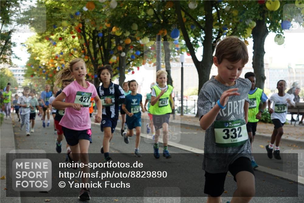 07.09.2025 - BARMER Alsterlauf Yannick Fuchs http://msf.ph/oto/8829890 07.09.2025 10:48:29 Laufen 427, 813, 421, 36, 332, 90, 339 meine-sportfotos.de