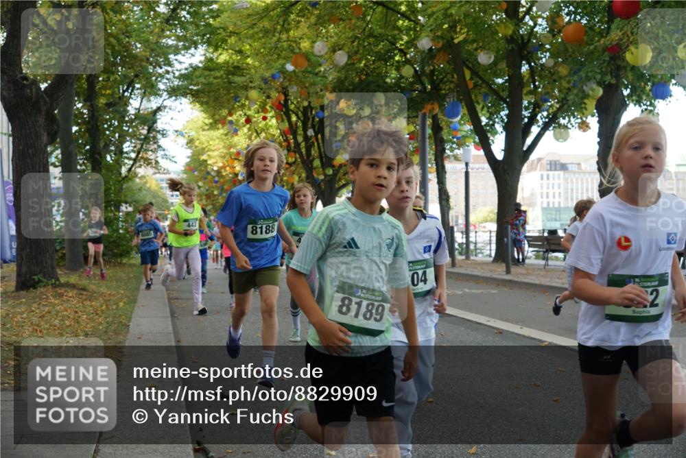 07.09.2025 - BARMER Alsterlauf Yannick Fuchs http://msf.ph/oto/8829909 07.09.2025 10:48:33 Laufen 8085, 442, 8188, 8189, 04, 2 meine-sportfotos.de