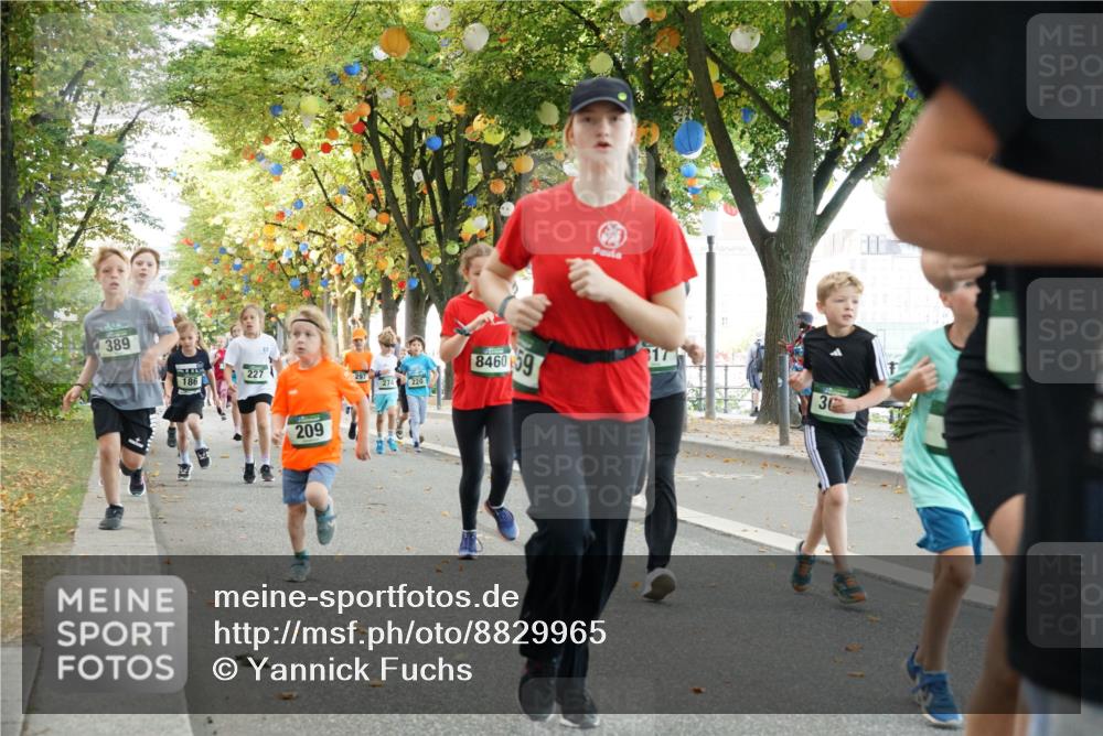 07.09.2025 - BARMER Alsterlauf Yannick Fuchs http://msf.ph/oto/8829965 07.09.2025 10:48:45 Laufen 389, 186, 227, 209, 274, 220, 8460, 59 meine-sportfotos.de