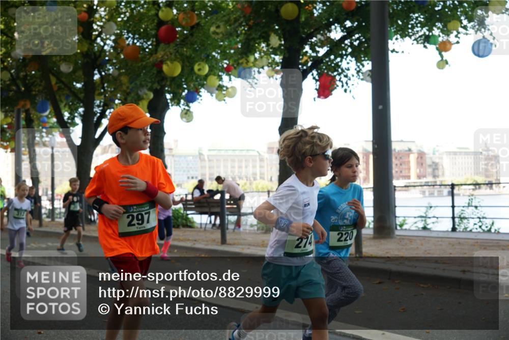 07.09.2025 - BARMER Alsterlauf Yannick Fuchs http://msf.ph/oto/8829999 07.09.2025 10:48:53 Laufen 297, 274, 20, 220 meine-sportfotos.de