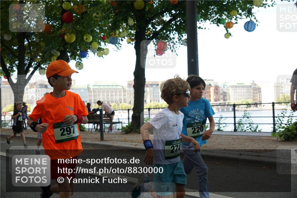 07.09.2025 - BARMER Alsterlauf Yannick Fuchs http://msf.ph/oto/8830000 07.09.2025 10:48:53 Laufen 297, 7, 36, 274, 220 meine-sportfotos.de