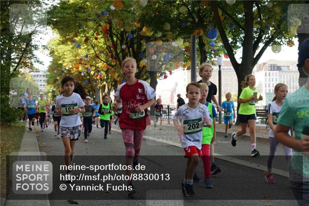 07.09.2025 - BARMER Alsterlauf Yannick Fuchs http://msf.ph/oto/8830013 07.09.2025 10:48:55 Laufen 414, 19, 8451, 415, 202, 258 meine-sportfotos.de