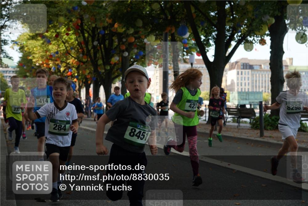 07.09.2025 - BARMER Alsterlauf Yannick Fuchs http://msf.ph/oto/8830035 07.09.2025 10:49:00 Laufen 232, 414, 36, 284, 136, 8451, 423, 8392, 8298 meine-sportfotos.de
