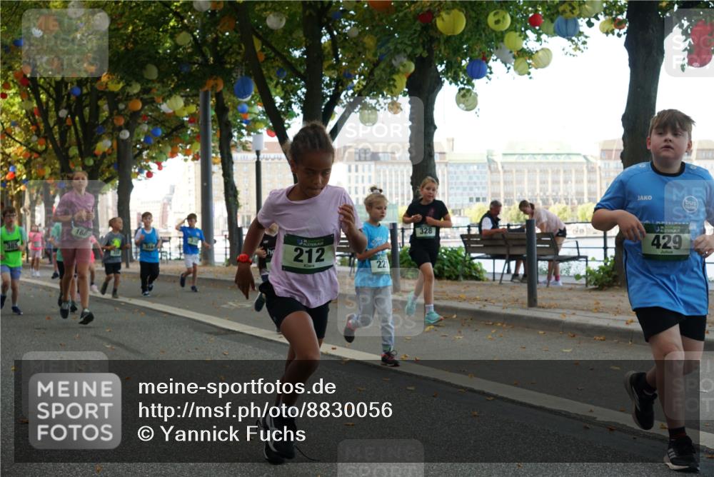 07.09.2025 - BARMER Alsterlauf Yannick Fuchs http://msf.ph/oto/8830056 07.09.2025 10:49:04 Laufen 385, 136, 212, 22, 328, 136, 429 meine-sportfotos.de