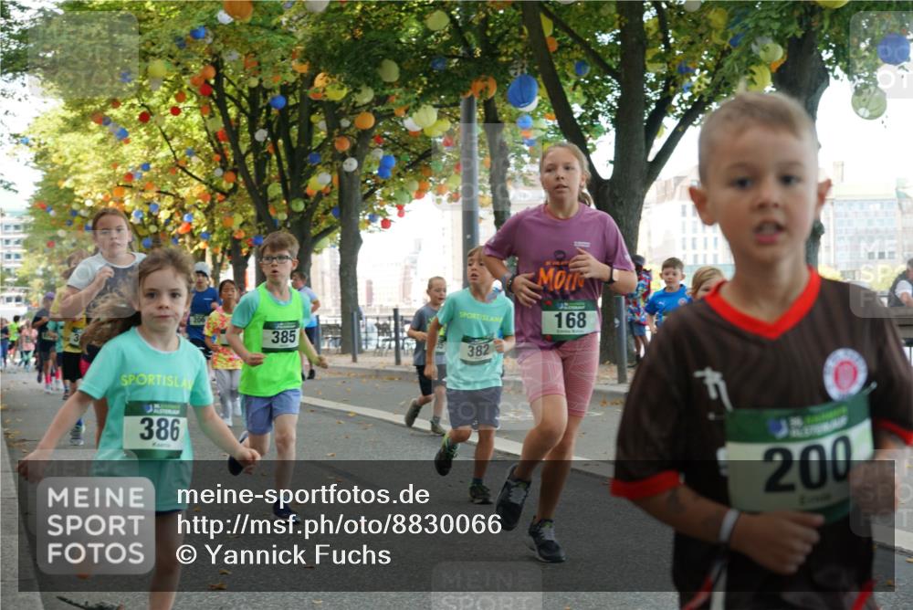 07.09.2025 - BARMER Alsterlauf Yannick Fuchs http://msf.ph/oto/8830066 07.09.2025 10:49:07 Laufen 385, 382, 386, 168, 200, 6 meine-sportfotos.de