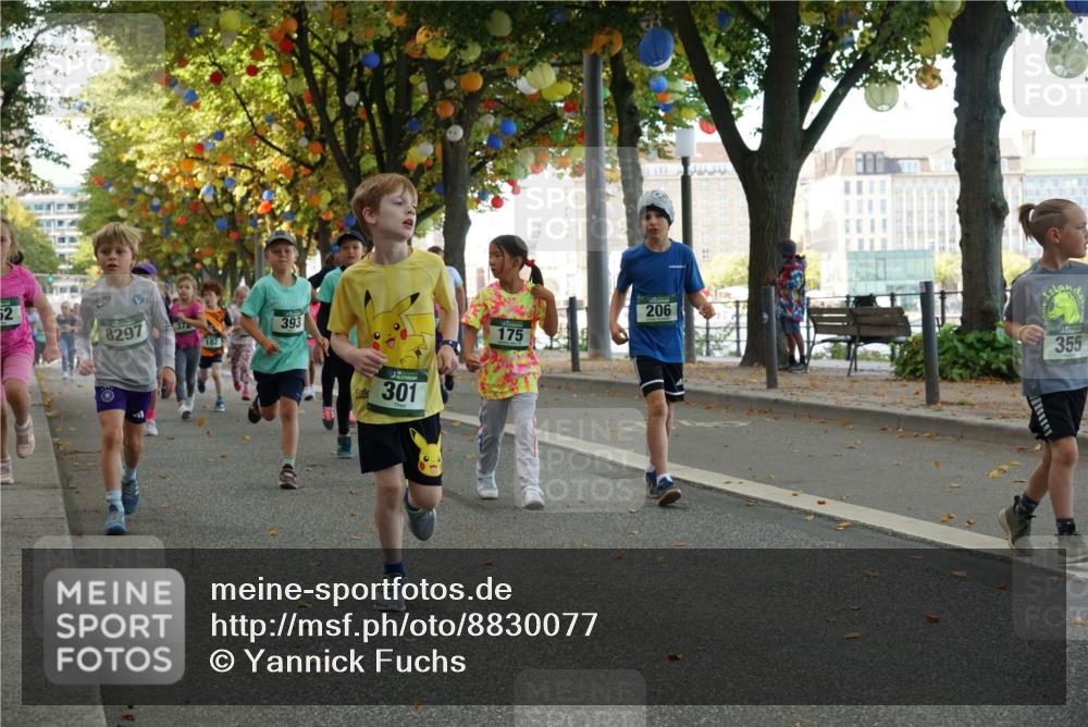 07.09.2025 - BARMER Alsterlauf Yannick Fuchs http://msf.ph/oto/8830077 07.09.2025 10:49:10 Laufen 52, 8297, 372, 182, 393, 301, 175, 206, 355 meine-sportfotos.de