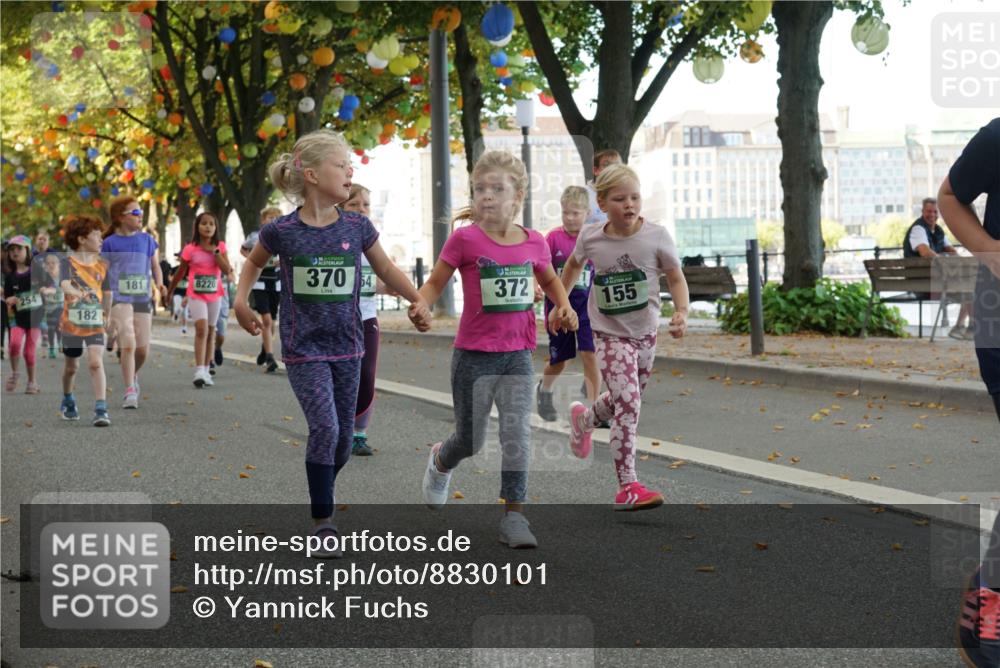 07.09.2025 - BARMER Alsterlauf Yannick Fuchs http://msf.ph/oto/8830101 07.09.2025 10:49:16 Laufen 254, 182, 181, 8220, 370, 54, 372, 155 meine-sportfotos.de