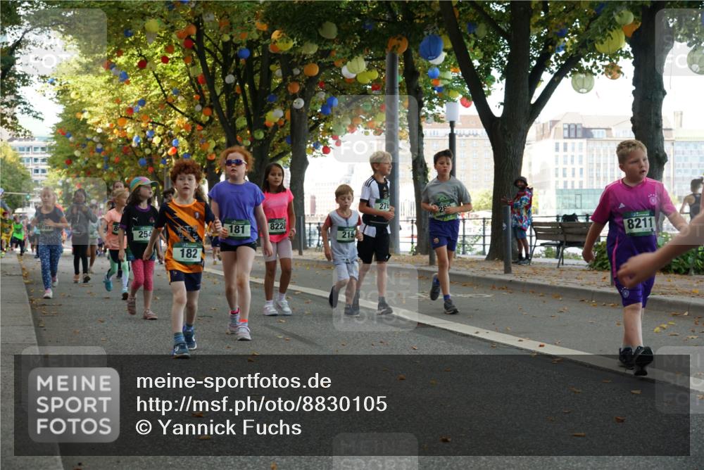 07.09.2025 - BARMER Alsterlauf Yannick Fuchs http://msf.ph/oto/8830105 07.09.2025 10:49:18 Laufen 8067, 254, 181, 8220, 215, 182, 276, 8211 meine-sportfotos.de