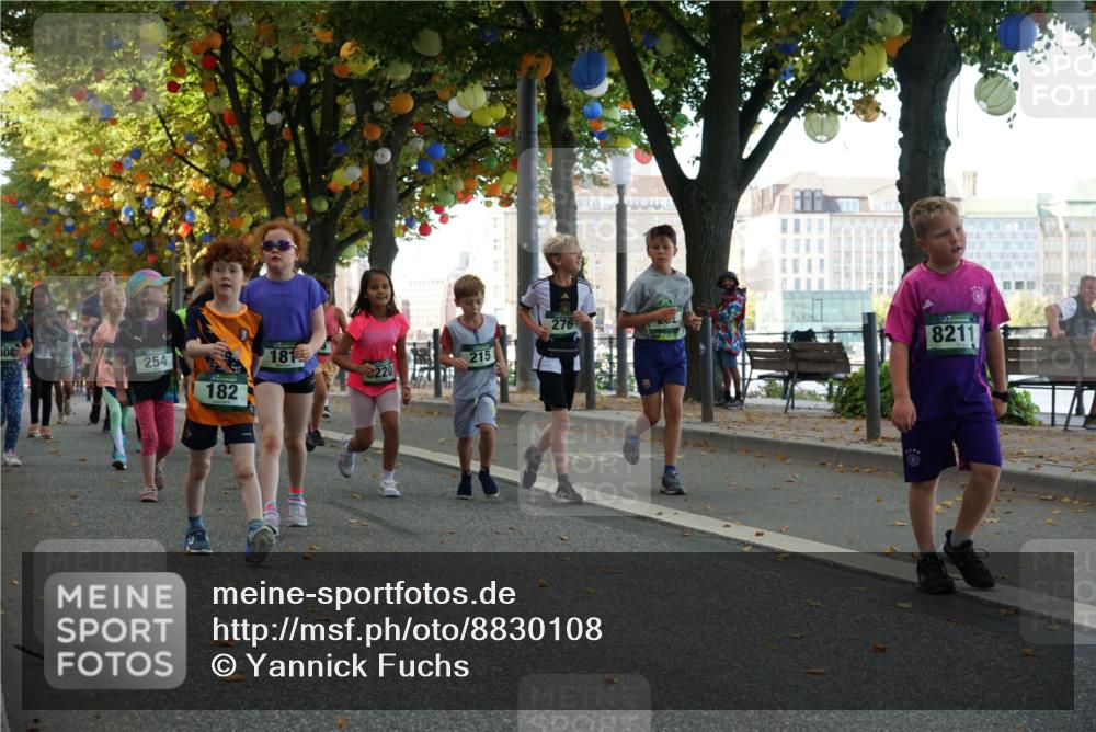 07.09.2025 - BARMER Alsterlauf Yannick Fuchs http://msf.ph/oto/8830108 07.09.2025 10:49:18 Laufen 308, 254, 182, 181, 215, 276, 8211 meine-sportfotos.de