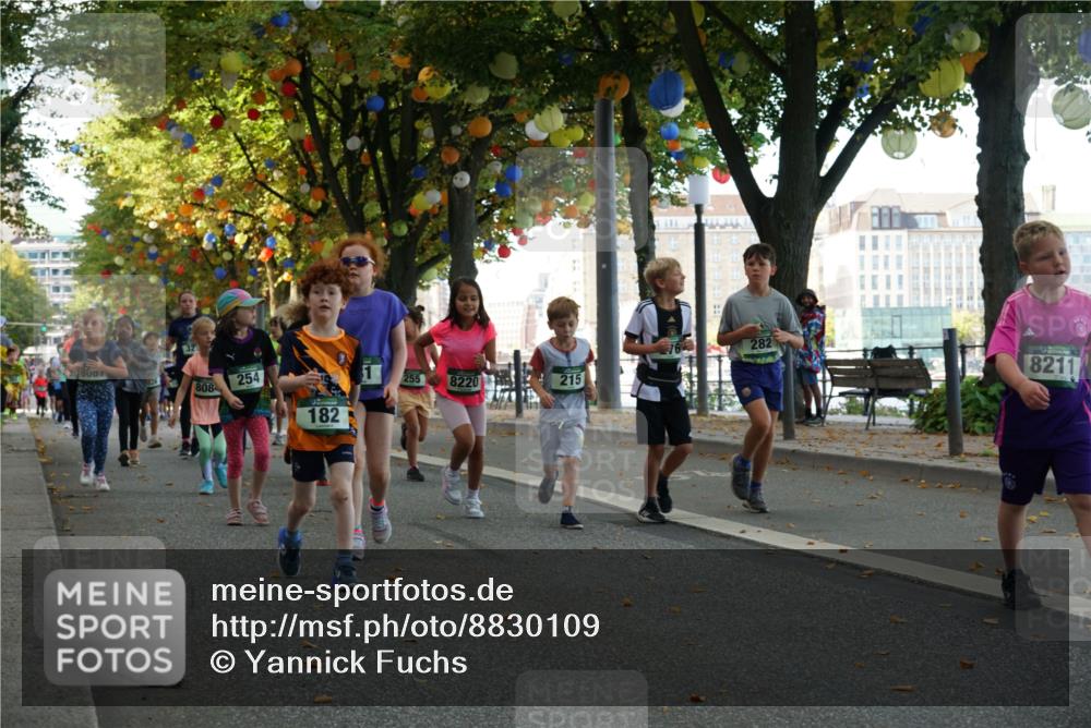 07.09.2025 - BARMER Alsterlauf Yannick Fuchs http://msf.ph/oto/8830109 07.09.2025 10:49:18 Laufen 808, 282, 254, 255, 8220, 215, 182, 8211 meine-sportfotos.de