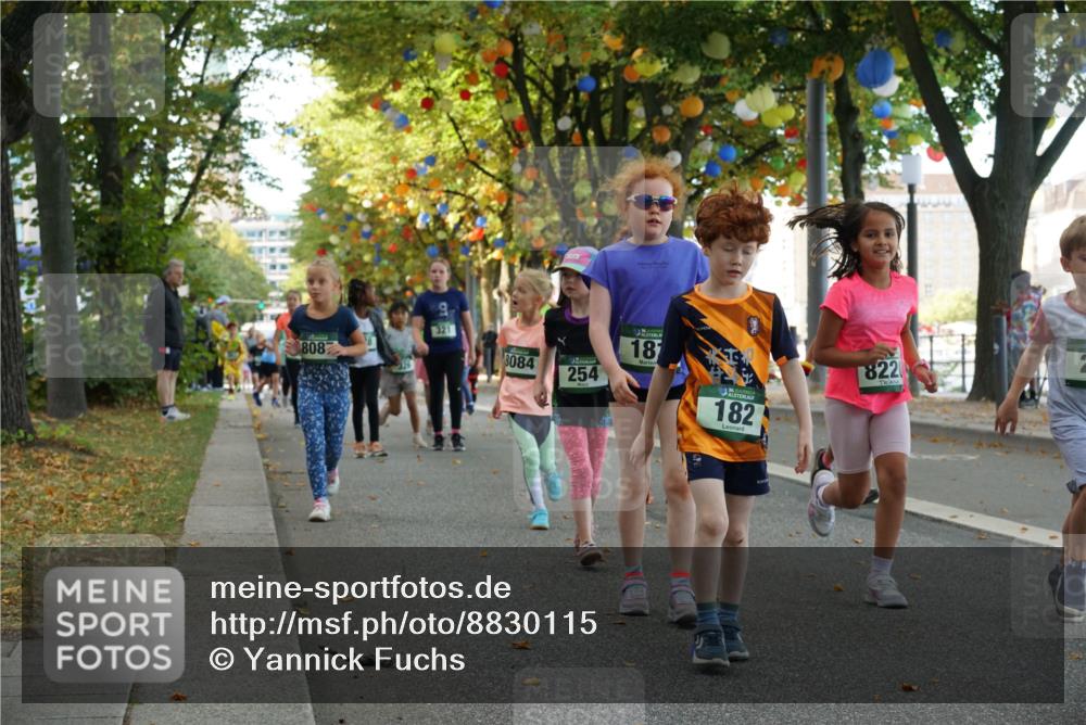 07.09.2025 - BARMER Alsterlauf Yannick Fuchs http://msf.ph/oto/8830115 07.09.2025 10:49:20 Laufen 321, 808, 8084, 254, 187, 182, 822 meine-sportfotos.de