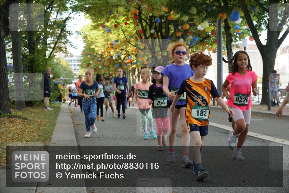 07.09.2025 - BARMER Alsterlauf Yannick Fuchs http://msf.ph/oto/8830116 07.09.2025 10:49:20 Laufen 8087, 321, 8084, 254, 182, 8220 meine-sportfotos.de