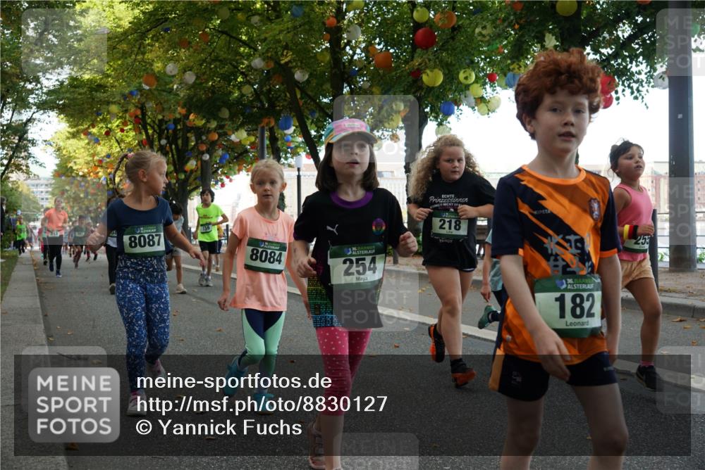 07.09.2025 - BARMER Alsterlauf Yannick Fuchs http://msf.ph/oto/8830127 07.09.2025 10:49:23 Laufen 8087, 159, 8084, 36, 254, 218, 36, 182, 255 meine-sportfotos.de