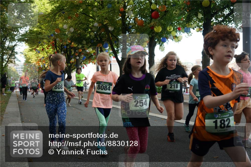 07.09.2025 - BARMER Alsterlauf Yannick Fuchs http://msf.ph/oto/8830128 07.09.2025 10:49:23 Laufen 8087, 159, 8084, 36, 254, 218, 190, 36, 182 meine-sportfotos.de