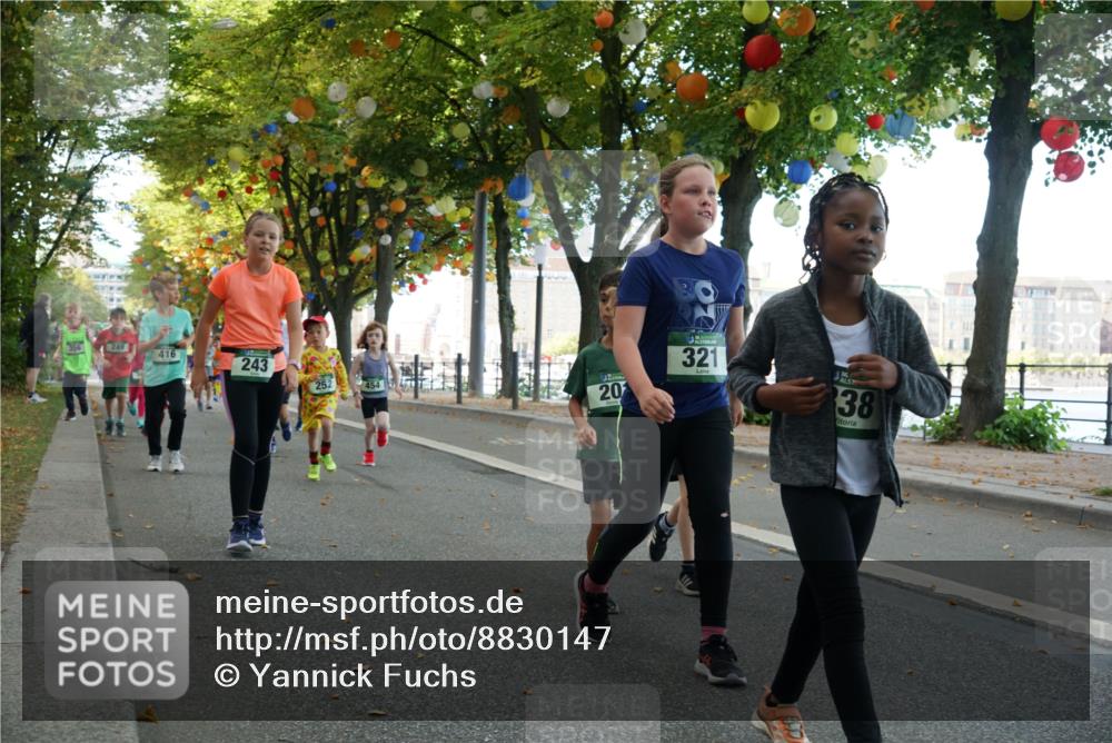 07.09.2025 - BARMER Alsterlauf Yannick Fuchs http://msf.ph/oto/8830147 07.09.2025 10:49:29 Laufen 249, 416, 243, 252, 20, 321, 38 meine-sportfotos.de