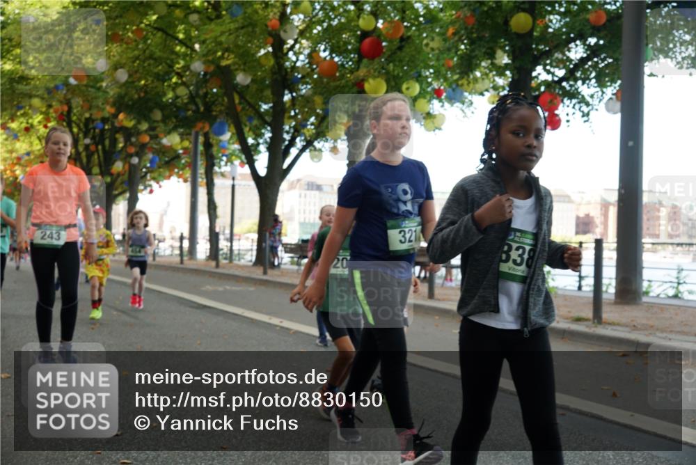 07.09.2025 - BARMER Alsterlauf Yannick Fuchs http://msf.ph/oto/8830150 07.09.2025 10:49:29 Laufen 243, 20, 321, 36, 838 meine-sportfotos.de