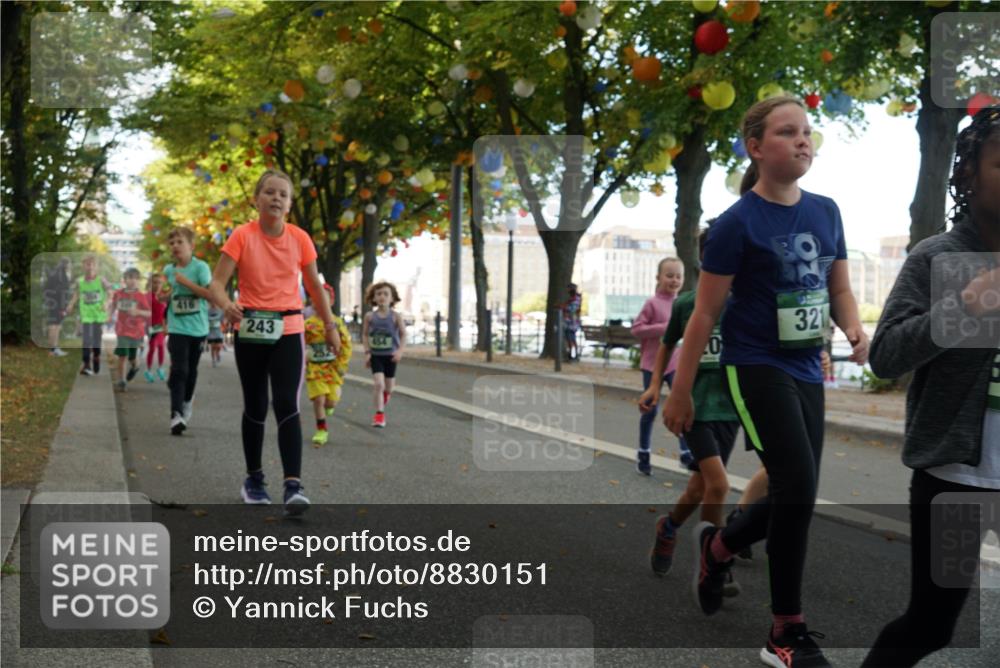 07.09.2025 - BARMER Alsterlauf Yannick Fuchs http://msf.ph/oto/8830151 07.09.2025 10:49:30 Laufen 416, 243, 0, 321 meine-sportfotos.de