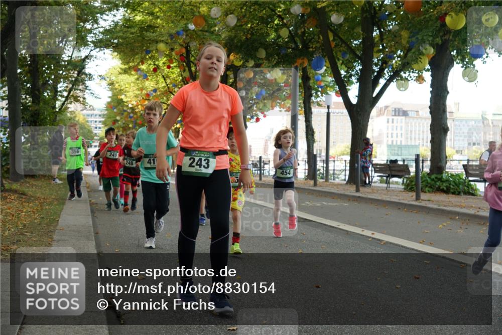 07.09.2025 - BARMER Alsterlauf Yannick Fuchs http://msf.ph/oto/8830154 07.09.2025 10:49:30 Laufen 356, 249, 248, 41, 243, 454 meine-sportfotos.de