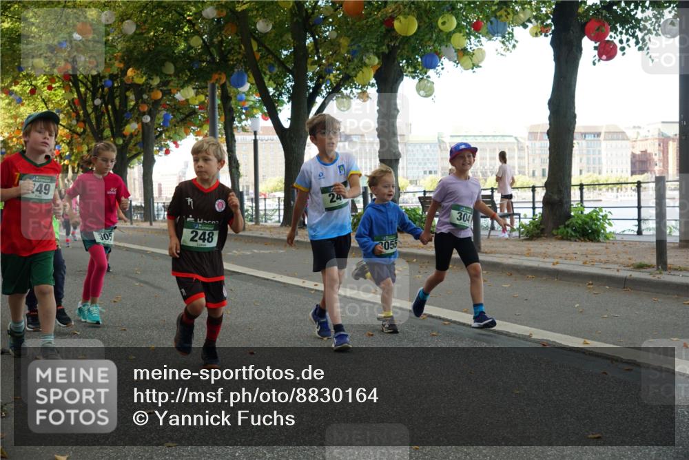 07.09.2025 - BARMER Alsterlauf Yannick Fuchs http://msf.ph/oto/8830164 07.09.2025 10:49:34 Laufen 49, 305, 248, 24, 3055, 304 meine-sportfotos.de