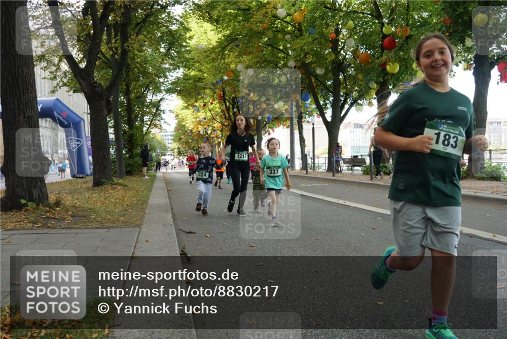 07.09.2025 - BARMER Alsterlauf Yannick Fuchs http://msf.ph/oto/8830217 07.09.2025 10:49:47 Laufen 324, 1217, 337, 36, 183 meine-sportfotos.de