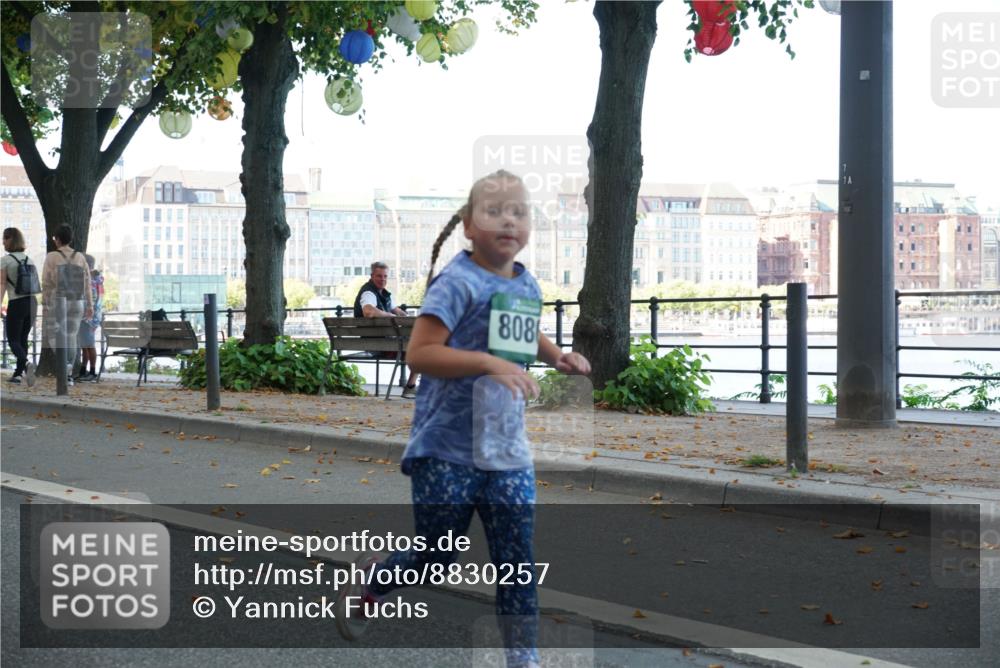 07.09.2025 - BARMER Alsterlauf Yannick Fuchs http://msf.ph/oto/8830257 07.09.2025 10:49:57 Laufen 808 meine-sportfotos.de