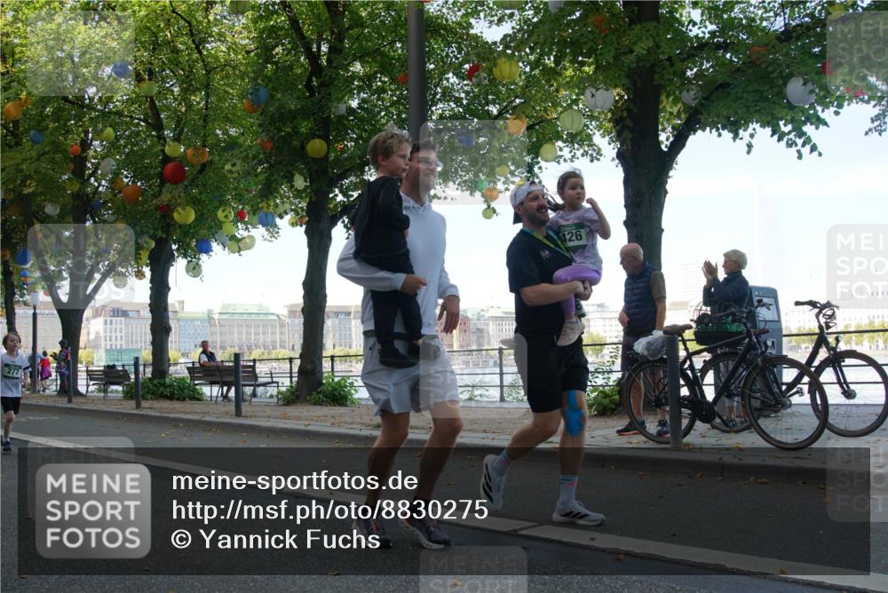 07.09.2025 - BARMER Alsterlauf Yannick Fuchs http://msf.ph/oto/8830275 07.09.2025 10:50:23 Laufen 277, 426 meine-sportfotos.de