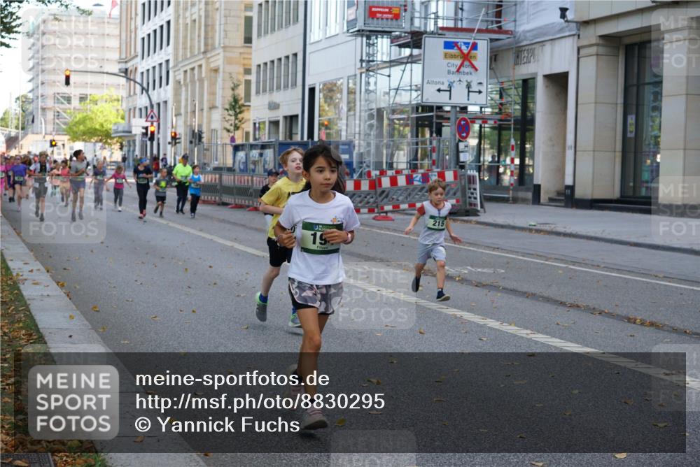 07.09.2025 - BARMER Alsterlauf Yannick Fuchs http://msf.ph/oto/8830295 07.09.2025 10:50:43 Laufen 19, 215 meine-sportfotos.de