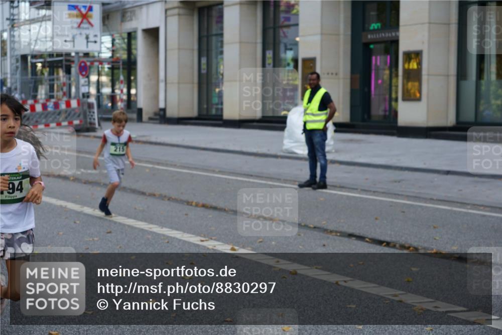 07.09.2025 - BARMER Alsterlauf Yannick Fuchs http://msf.ph/oto/8830297 07.09.2025 10:50:44 Laufen 36, 94, 4, 215 meine-sportfotos.de