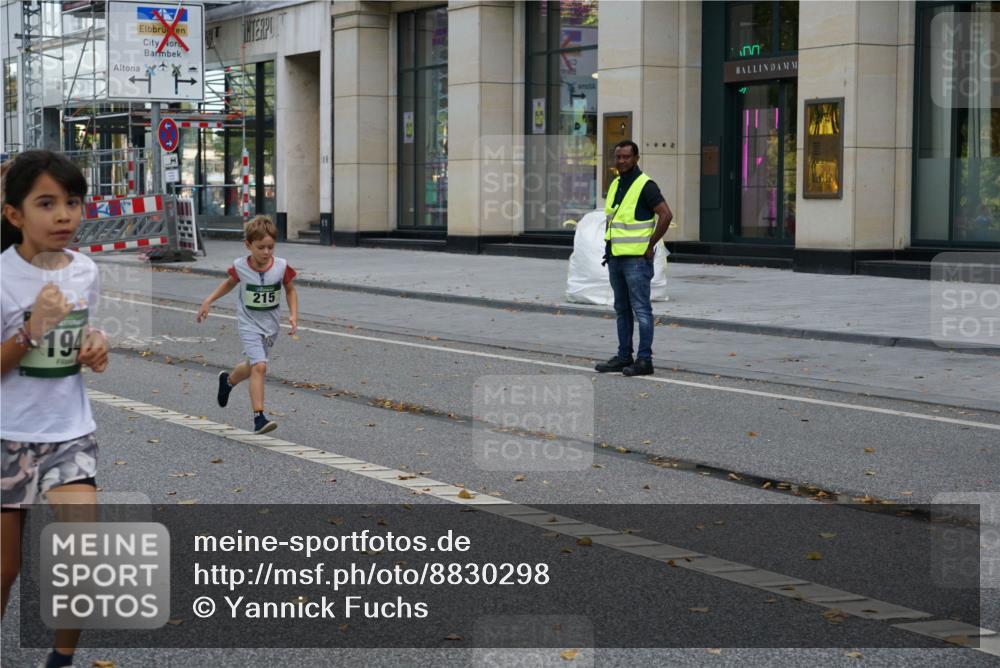 07.09.2025 - BARMER Alsterlauf Yannick Fuchs http://msf.ph/oto/8830298 07.09.2025 10:50:44 Laufen 194, 215 meine-sportfotos.de