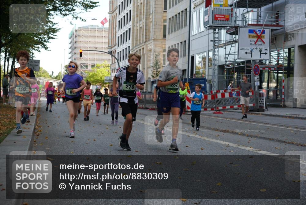 07.09.2025 - BARMER Alsterlauf Yannick Fuchs http://msf.ph/oto/8830309 07.09.2025 10:50:50 Laufen 182, 362, 1211, 18, 255, 201, 276, 282, 4129 meine-sportfotos.de