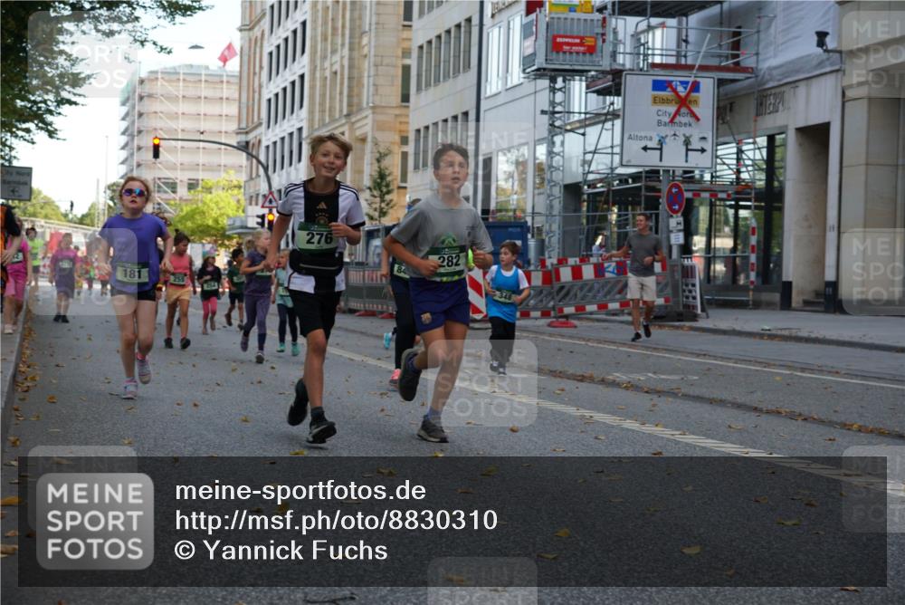 07.09.2025 - BARMER Alsterlauf Yannick Fuchs http://msf.ph/oto/8830310 07.09.2025 10:50:50 Laufen 181, 276, 84, 282, 348 meine-sportfotos.de
